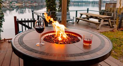 Cozy lakeside cabin near Timber Ridge Ski Resort. Pet-Friendly!!