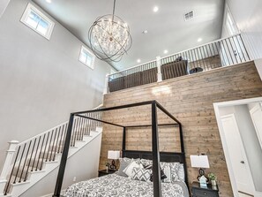 4 soverom, safe på rommet, skrivebord og strykejern/-brett