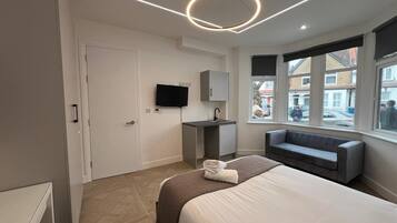 1 bedroom, iron/ironing board, WiFi, bed sheets