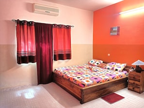 Classic-Doppelzimmer, 1 Schlafzimmer, Nichtraucher, eigenes Bad | Individuell eingerichtet, laptopgeeigneter Arbeitsplatz
