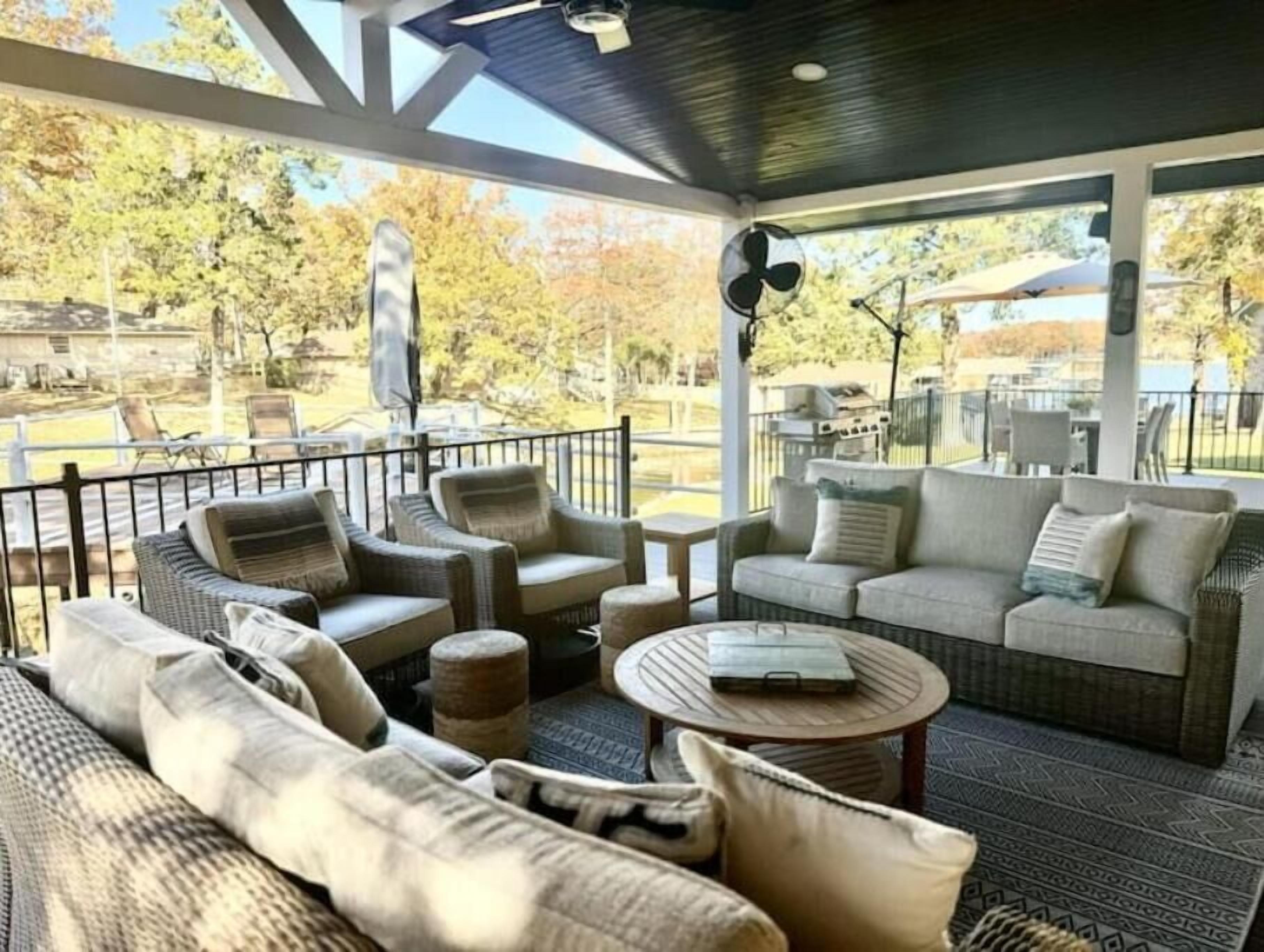 Turtle Cove at Cedar Creek • Cozy + Comfy Getaway