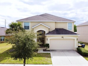 Exterior - Last Minute Disney Getaway! Luxury Villa with Private Pool & Game Room. Book Now! #17750 (Orlando)