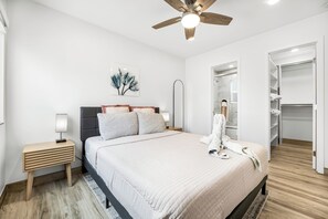 1 Schlafzimmer, Reisekinderbett, kostenloses WLAN, Bettwäsche