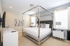 4 slaapkamers, een strijkplank/strijkijzer, wifi, beddengoed