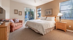 4 bedrooms, iron/ironing board, WiFi, bed sheets - Last Minute Disney Getaway! Luxury Villa with Private Pool & Game Room. Book Now! #97649 (Orlando)