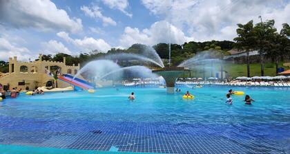 Casa Aconchegante em Aguas de Lindoia. Condomínio Fechado com Toda Segurança