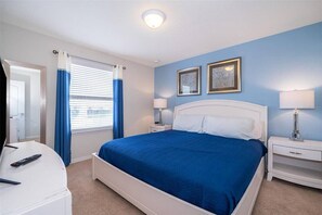9 chambres, fer et planche à repasser, Wi-Fi, draps fournis
