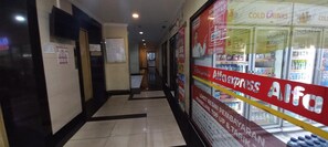 Interior detail - OYO 93480 Apartement Gateway Cicadas By Kelola Room (Bandung)