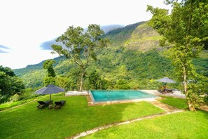 Pool - Romantic Luxury Villa with a Mountain view (Nikapotha)