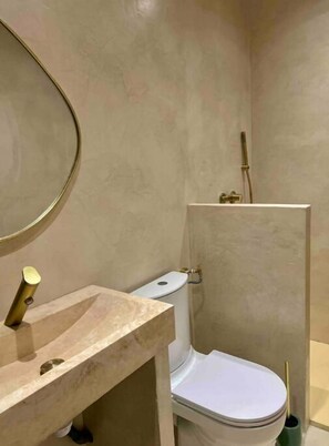 Towels, soap, toilet paper - Appartement T2 - Proche Centre et Lac (Aix-les-Bains)