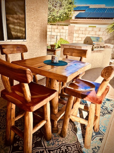 Walk to Goodyear ballpark! Fun in the sun!