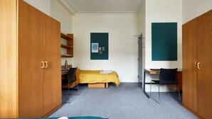 Unclassified image, 5 of 7, button - Campbell House (London)