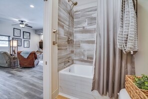 Hair dryer, towels - Peaceful Ellsworth Vacation Rental w/ Grill (Ellsworth)