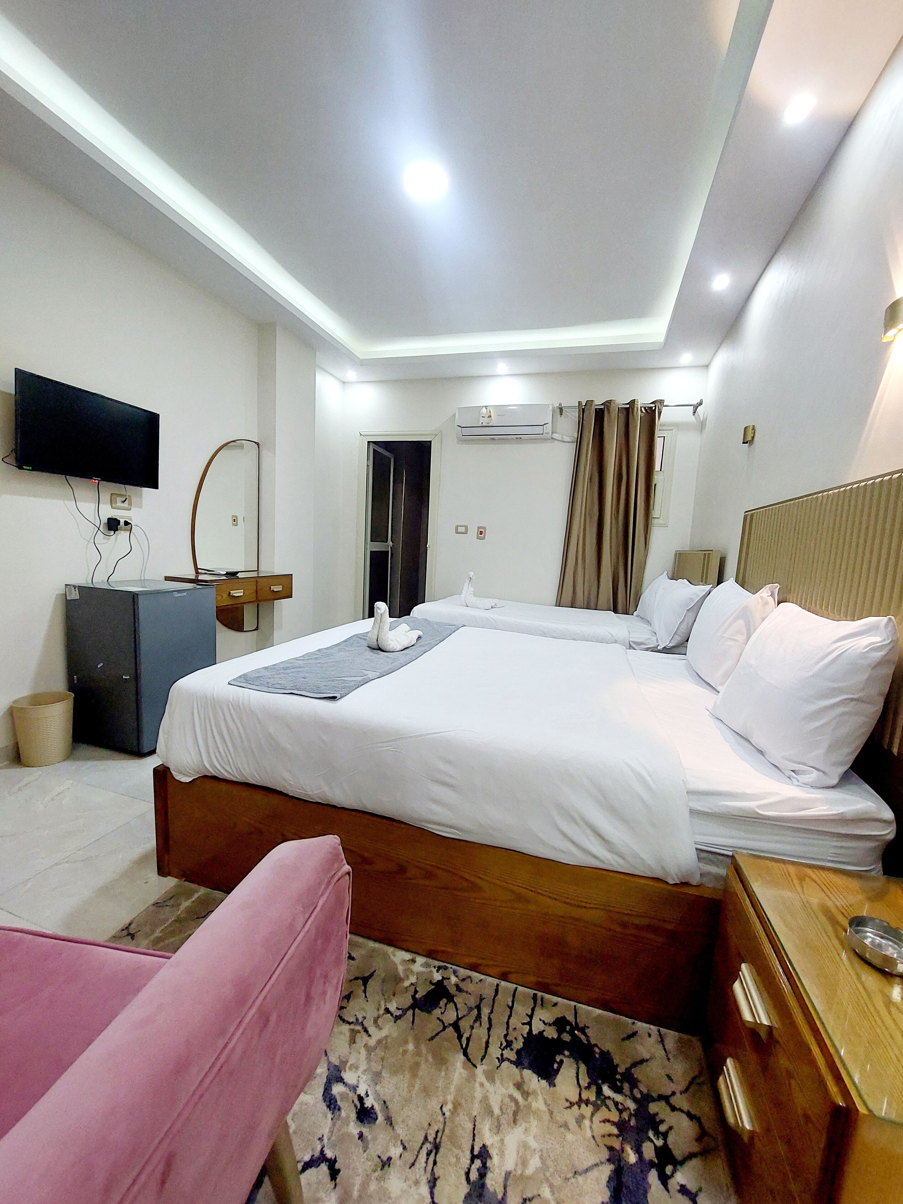 Foto - Regent Pyramids View In