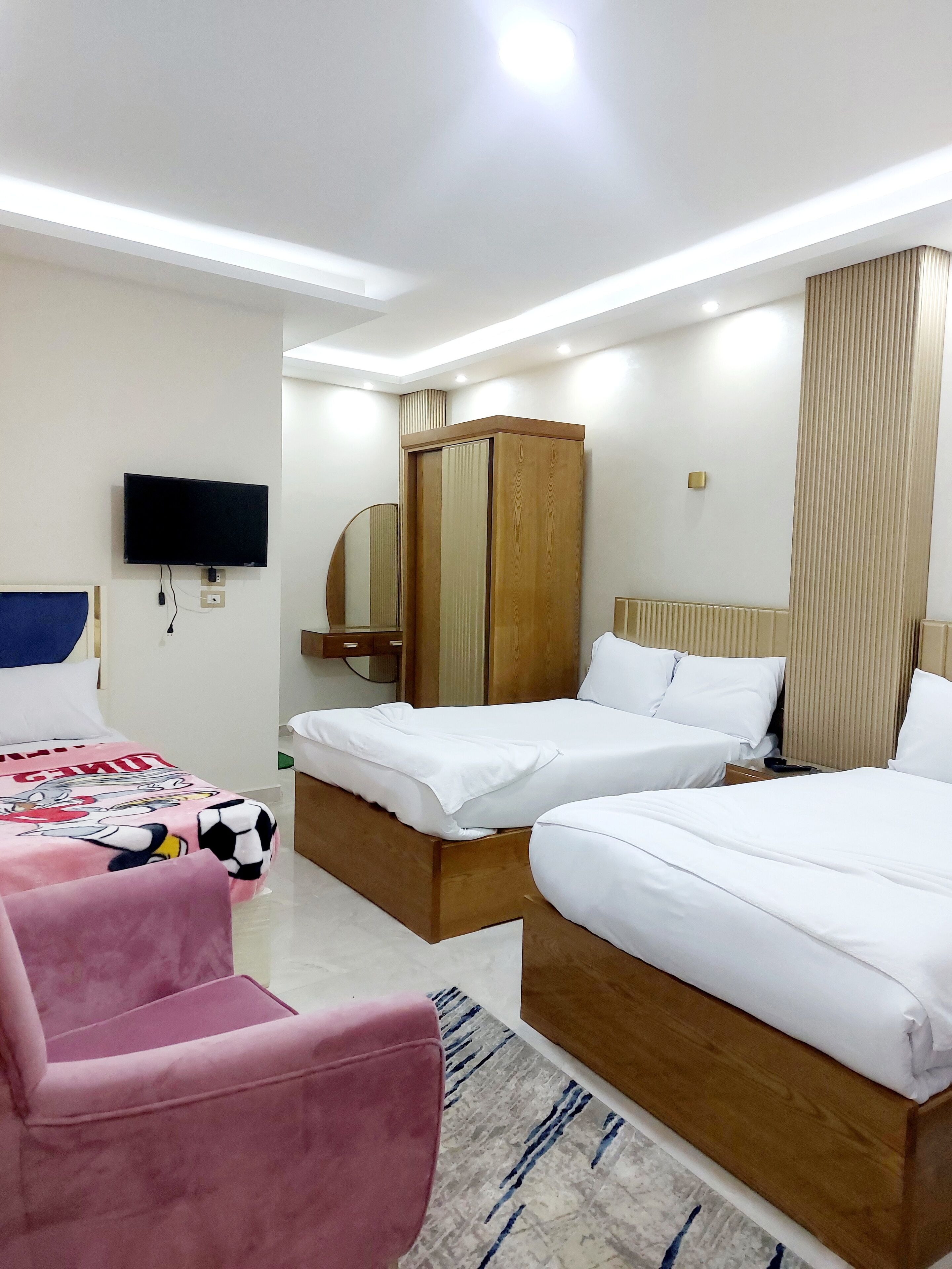 Foto - Regent Pyramids View In