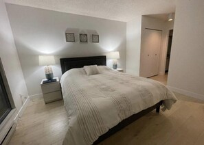 2 Schlafzimmer, Schreibtisch, Bügeleisen/Bügelbrett, kostenloses WLAN