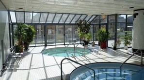 Innenpool, beheizter Pool