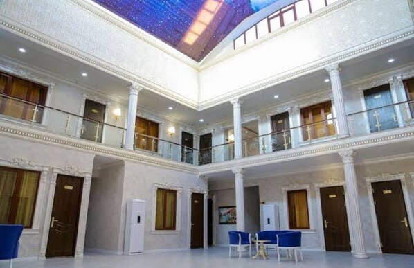 บริเวณภายนอก