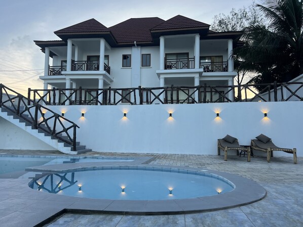 Facciata della struttura