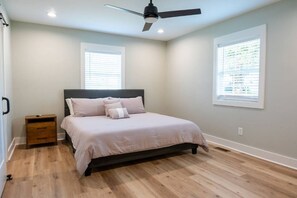3 chambres, bureau, Wi-Fi, draps fournis