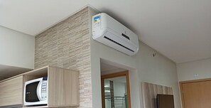 15-Zoll-Fernseher mit Kabelempfang