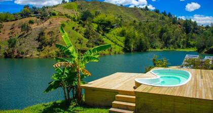 Aw Guatape Glamping Resort