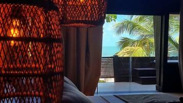 Deluxe Room | In-room safe, desk, laptop workspace, blackout drapes