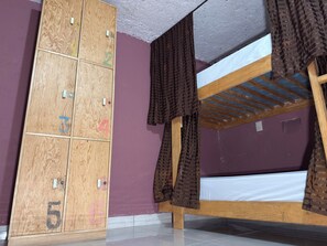 Free WiFi, bed sheets - Hostal el Alebrije (Valle de Bravo)