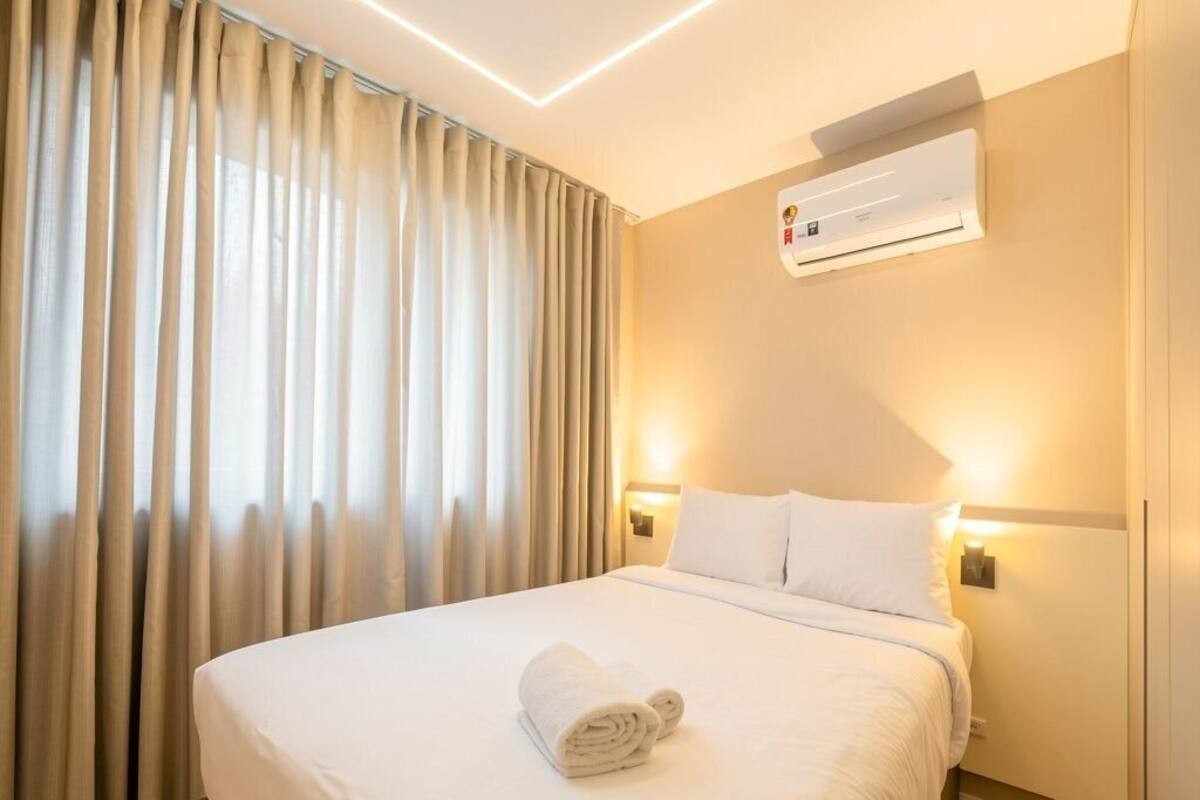 อพาร์ทเมนท์ | โต๊ะทำงาน, Wi-Fi ฟรี, ผ้าปูที่นอน