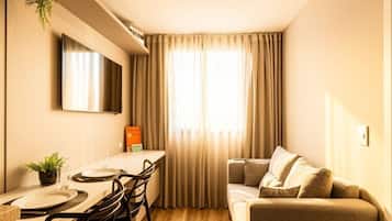 Apartment | Living area | Flat-screen TV