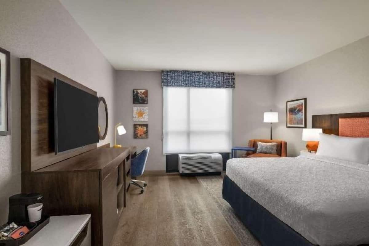 Ropa de cama hipoalergénica y escritorio