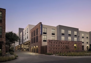 Exterior - Home2 Suites by Hilton Austin East Side 5th Street (Austin)