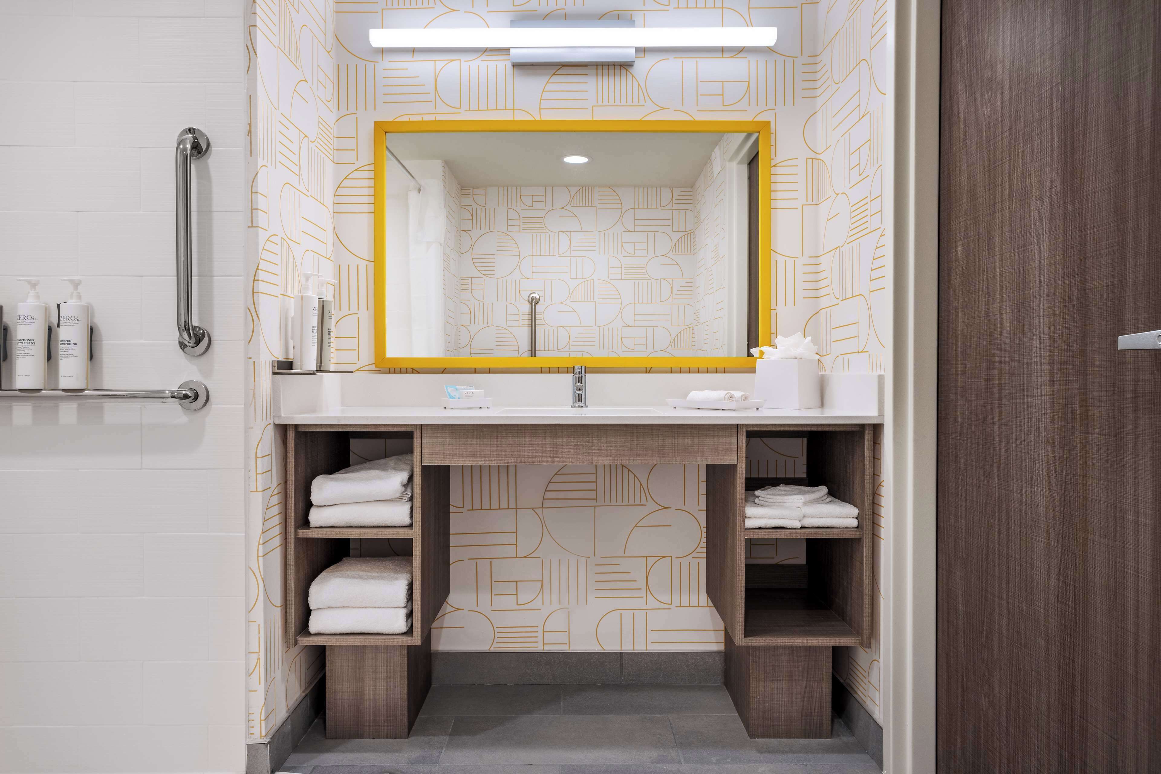 Photo - Home2 Suites By Hilton Indianapolis North At Intech Park