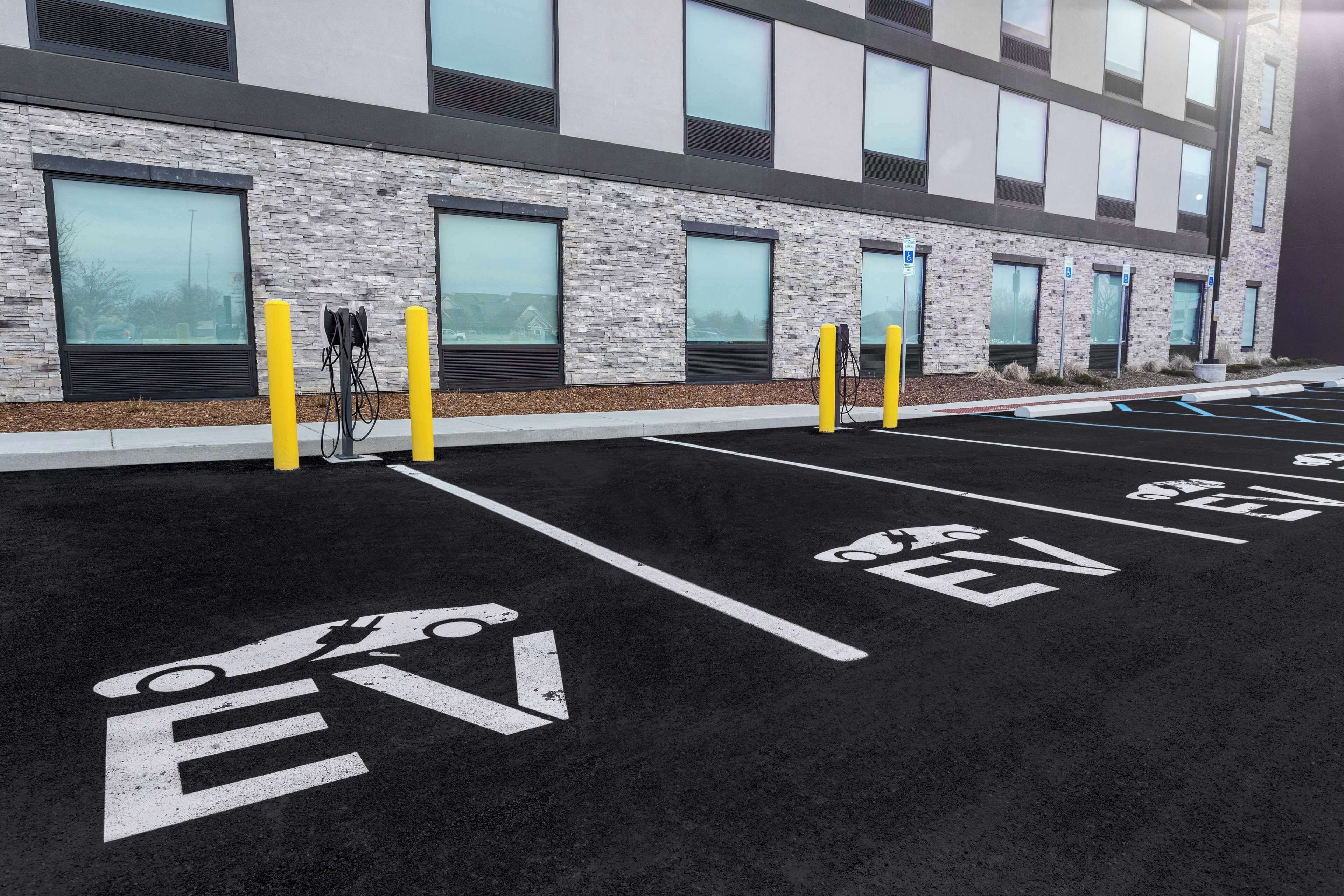 Photo - Home2 Suites By Hilton Indianapolis North At Intech Park