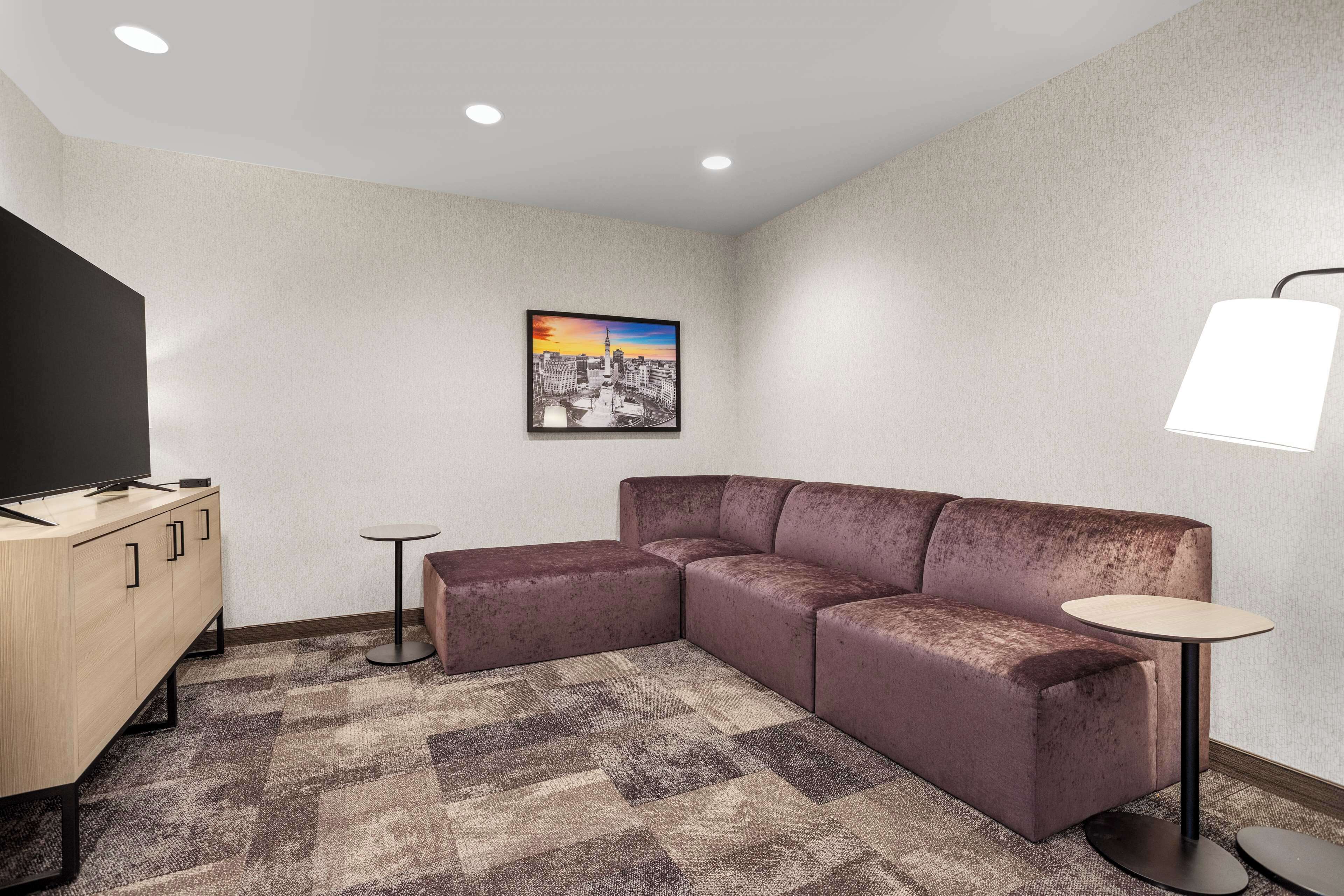 Photo - Home2 Suites By Hilton Indianapolis North At Intech Park
