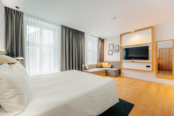 In-room safe, desk, iron/ironing board, free WiFi