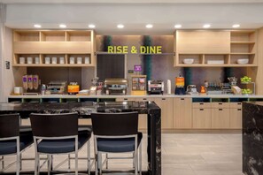 Petit déjeuner continental compris tous les jours