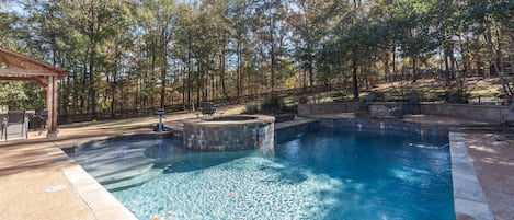 Ropa de cama de alta calidad y colchones con acolchado adicional