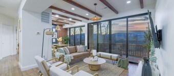 The Ridgetop Hideaway