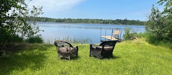 Lakefront getaway with sauna! Bring your RV —Campsite only! Private- Quiet Lake!