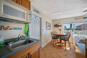 Fridge, microwave, coffee/tea maker, toaster - Villa Bonita Beach Retreat
(Madeira Beach)