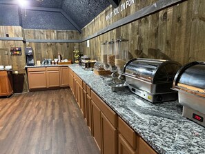 Free daily continental breakfast 