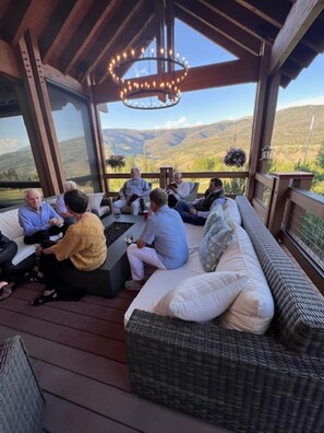 Property grounds - 6 BEDROOM/9 BATH-MAGNIFICENT GOLFCOURSE MOUNTAIN ESTATE ON 3 ACRES-SILVERTHRORNE (Silverthorne)