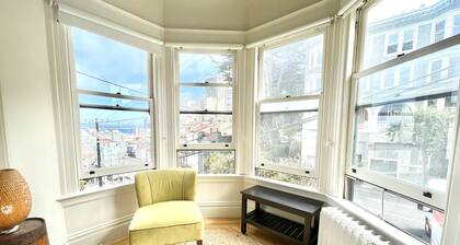 LARGE Quintessential SF Russian Hill 2BR Apt