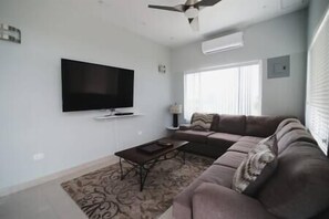 Fernseher, DVD-Player