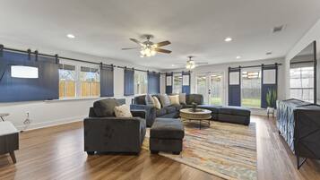 TV connectée, cheminée