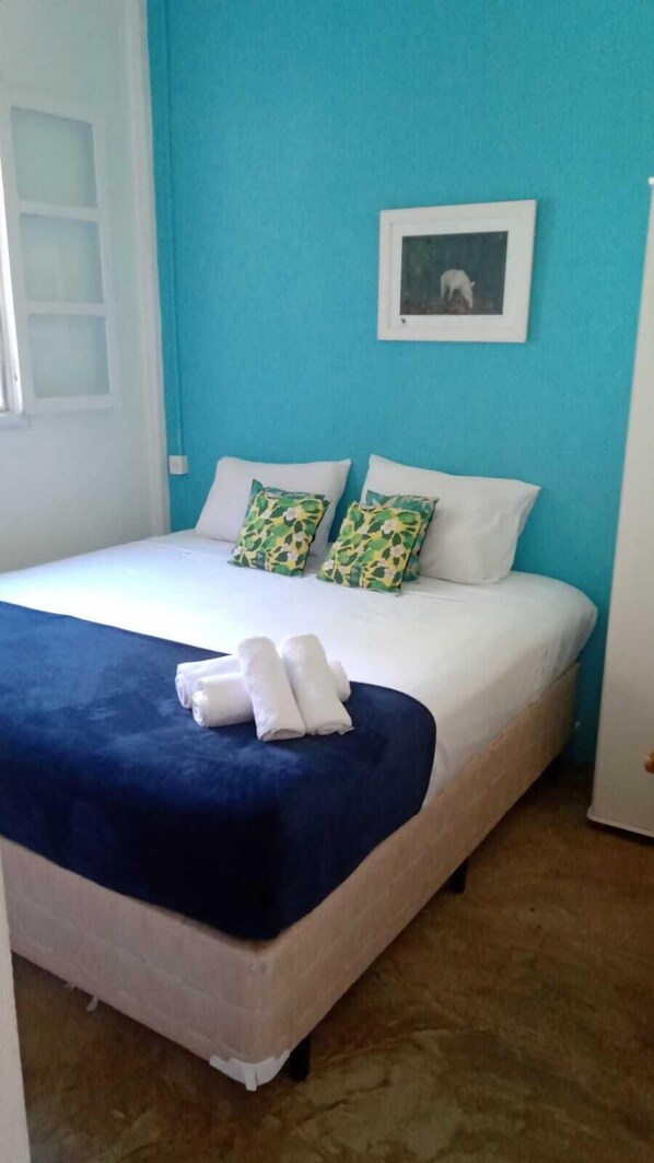 Basic Double Room | Individually decorated, laptop workspace, free WiFi - Legado das Aguas (Miracatu)
