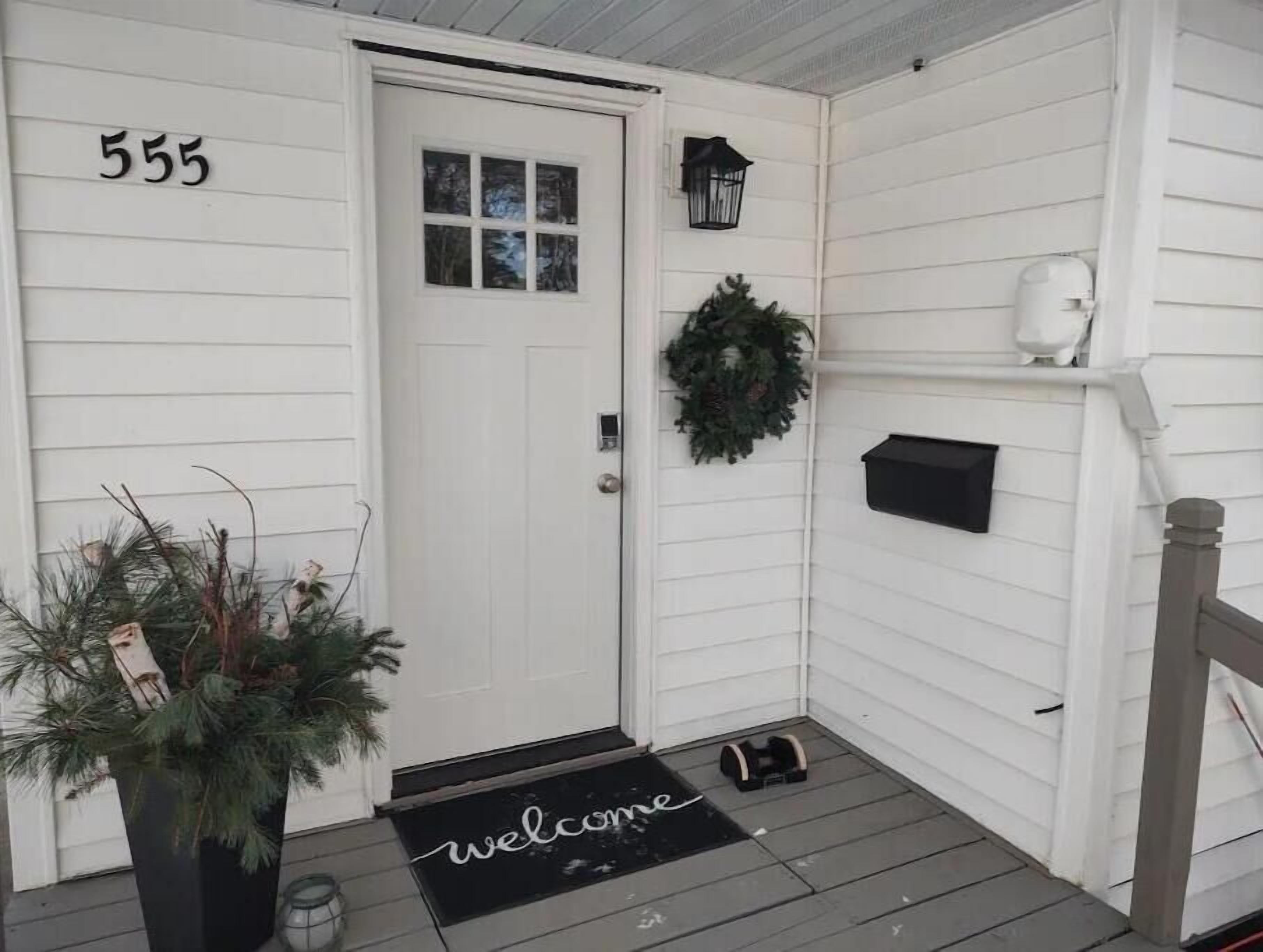 Relax, kick your feet up and enjoy the entire family friendly Cove. 