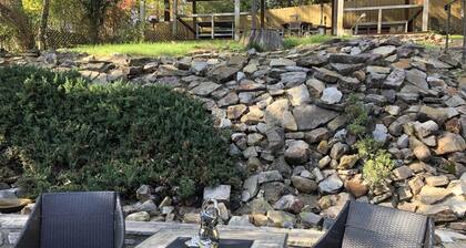 Cute cottage in Historic District, near Bath House Row, Hiking Trails , Casino