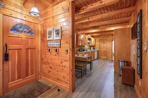Interior - Cozy Casa Carezza Log Cabin, Logan, Ohio, Pet Friendly, Sleeps 6 (Logan)